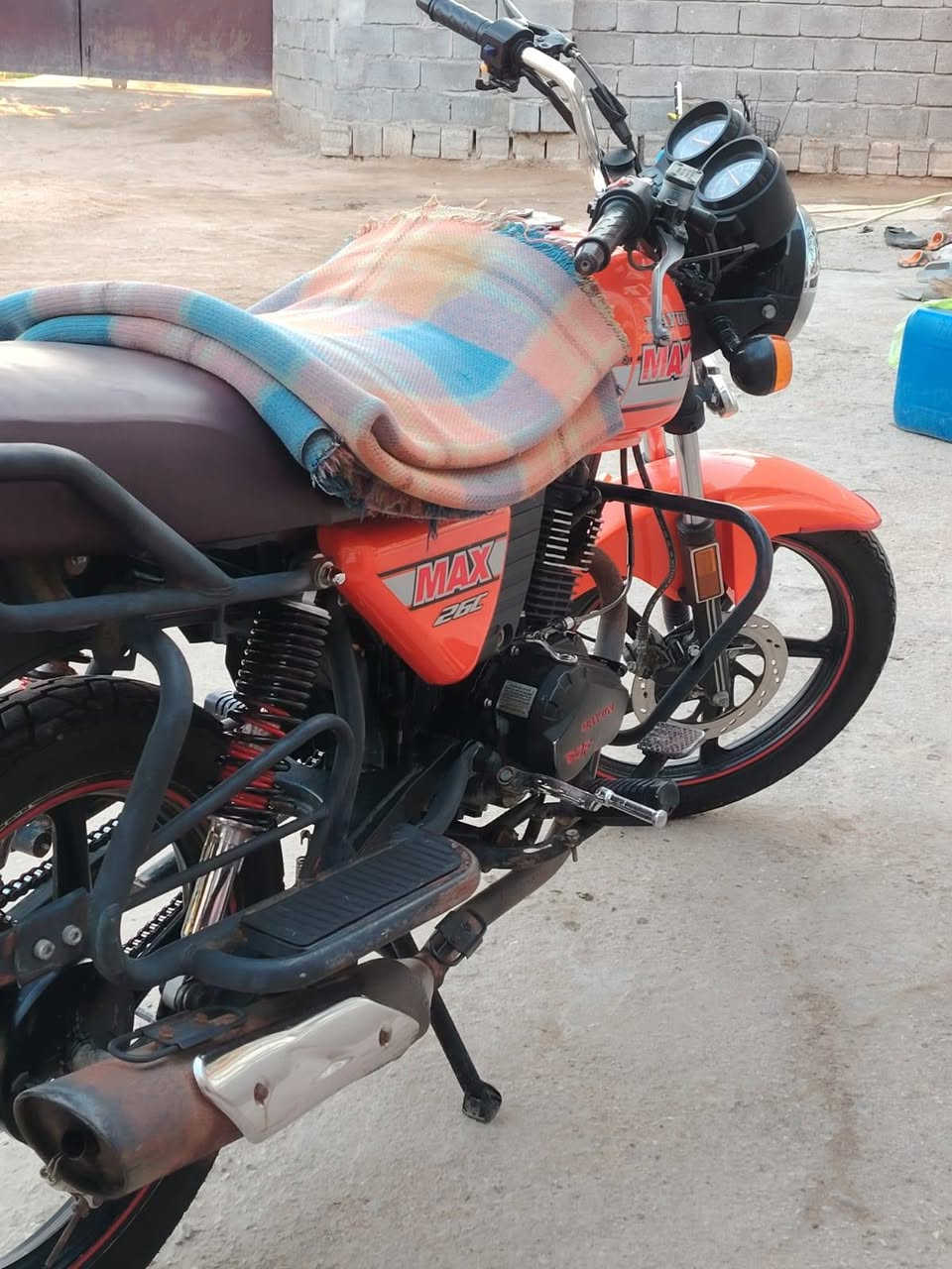 اسلام عليكم دايوان (موديل 23 كلك) مكفوله من كلشي مكينه 200 كتابه حمره) لسعر 1100 وبيها مجال ***********
