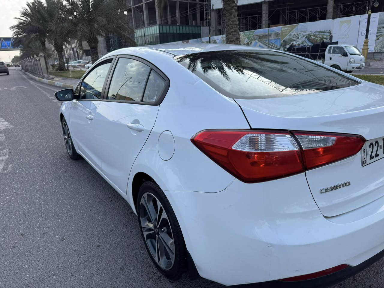 سيراتو 2013 شكل ال15
خليجي كفاله عامه 
5 ويل كب كروم
لايد led 
اشاير بل مري 
قطعتين تبريد ( امامي وخلفي)
حساس بلادي
تحكم مقود جهتين
مكينه 1600 دوش على وضع الشركه
داخل اسود 
دبل جداحه 
سياره جديده وعلى ايدي 
رقم اربيل انكليزي بسمي 
السعر 123 
***********
