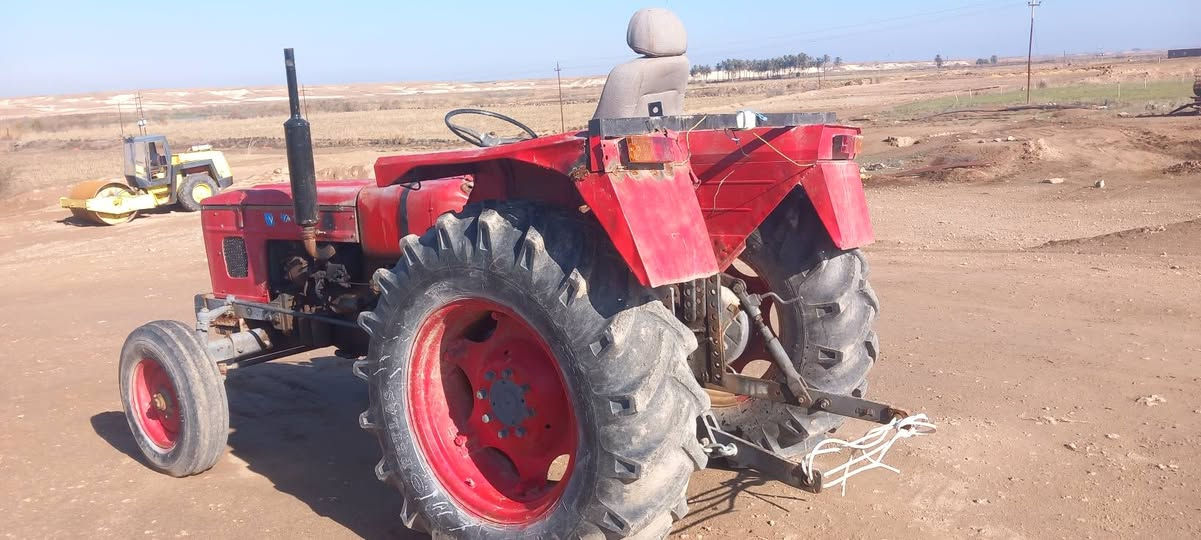 عنتر للبيع سلف باتري طخم تاير كشر جديد جاملغات نضاف لايت جهاز رفع شغال محرك نضيف بگ لايت كله شغال مكان عنه مجمع حصئ لاتصال ع رقم ***********سعر 3500 وبي مجال
