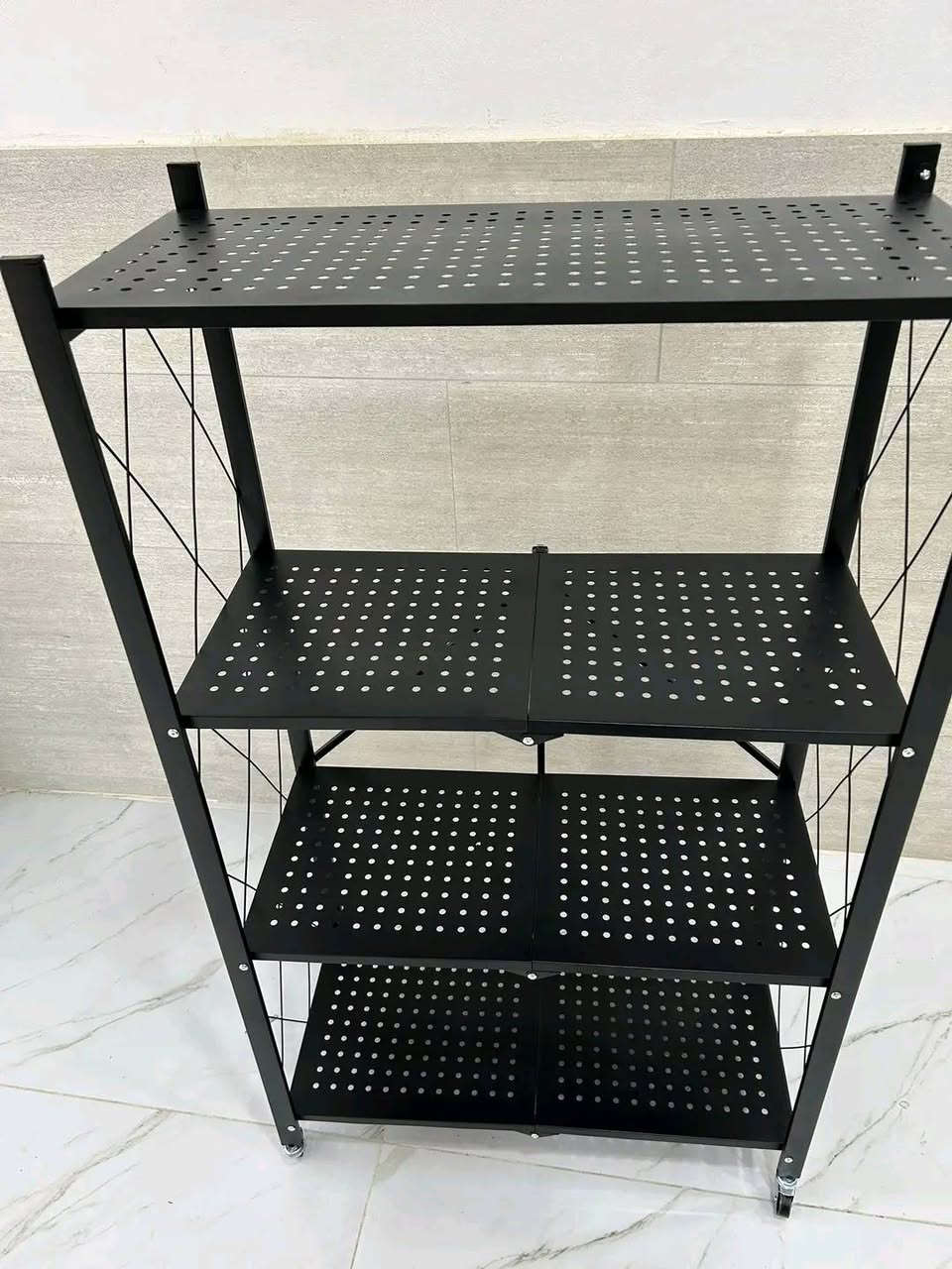 الف رحمه على روح امه وابو الي يعلقلي هذا باب رزقي الوحيد 
ستاند تخزين معدني عملي ومتين بتصميم جاهز للاستخدام مباشرة

تنظيم الأدوات في المطبخ أو الملابس في غرف النوم.
 
مثالي للجراجات والمعارض الفنية لترتيب الأدوات.
 
 يستخدم كستاند للنباتات أو الأغراض المتنوعة داخل المنزل.
 
حل مثالي للتخزين والترتيب في أي مكان.

 تصميم جاهز للتجميع مع خطوات بسيطة لإضافة العجلات فقط.
 عجلات قوية وعملية بحركة سلسة حتى عند التحميل بأوزان ثقيلة.
 مصنوع من معدن متين مع طبقة حماية ضد الصدأ وسهل التنظيف.
للحجز والاستفسار مراسلة الصفحه تتوفر خدمة توصيل لجميع بغداد, العراق


**إذا كنت صاحب هذا الإعلان وتريد حذفه لأي سبب، رجاءا أرسل رسالة إلى الدعم الفني**