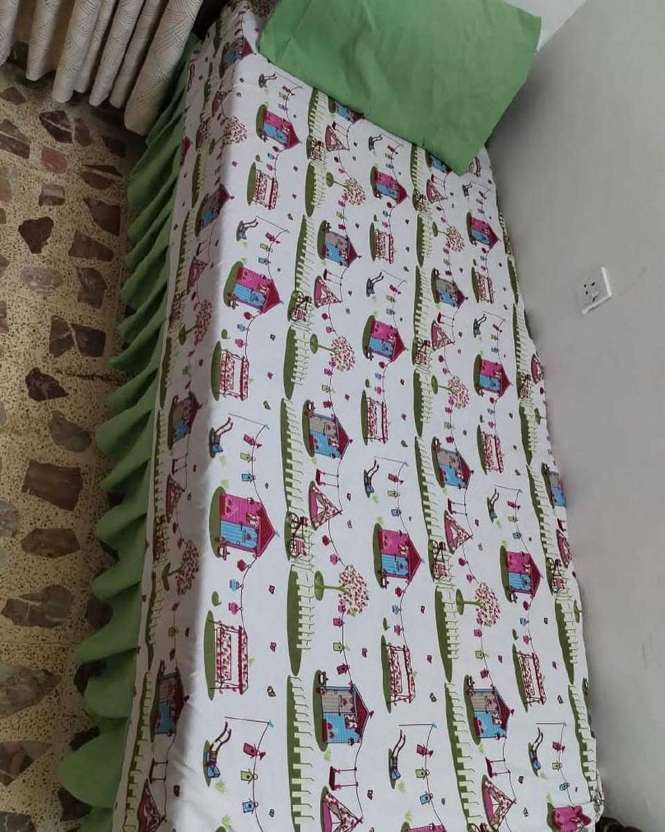 فرشات نفر 
العدله 7 آلاف قطعتــين بـ13 
المكبس 8 آلاف قطعتــين بـ15


**إذا كنت صاحب هذا الإعلان وتريد حذفه لأي سبب، رجاءا أرسل رسالة إلى الدعم الفني**