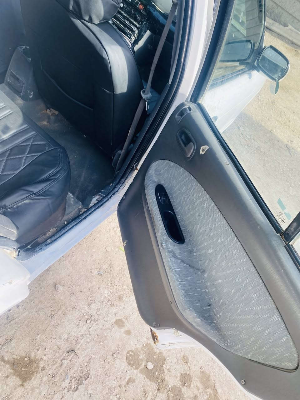 سلام عليكم كيا سيفيا موديل 95 رقم دولي بغداد مكينه وكير وحداديه وكهربائيات فول تخم تاير تبريد نقص بس غاز بيه رشات صبغ  اثر جراد  سياره بدون ضربه  قماره  بلاديه تحويل مباشر مكانه سياره واسط صويره سعر 36وبيه مجال للاتصال ***********//***********
