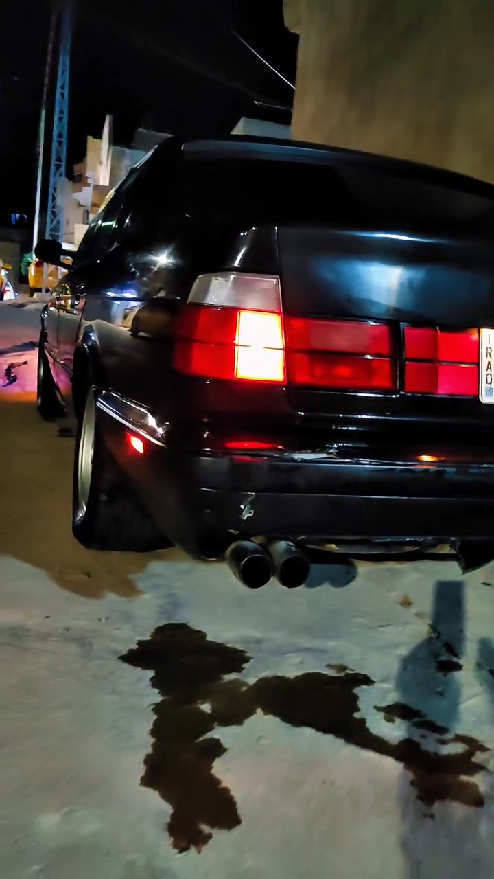بي ام دبليو للبيع موديل 1990 كابون بنزين بيها سعر60وبيهامجال جامات كهرب قفل مركزي بانوراما بيا ضرره جاملغ اللي كدام اليسار بدون دواخل رقمي *********** بي وتساب
