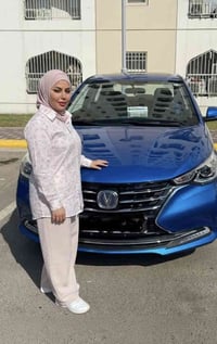 معكم كابتن نادية ✨ جاهزة أوصلكم وين ما تحبون بأمان وراحة! سواء مشاوير ...