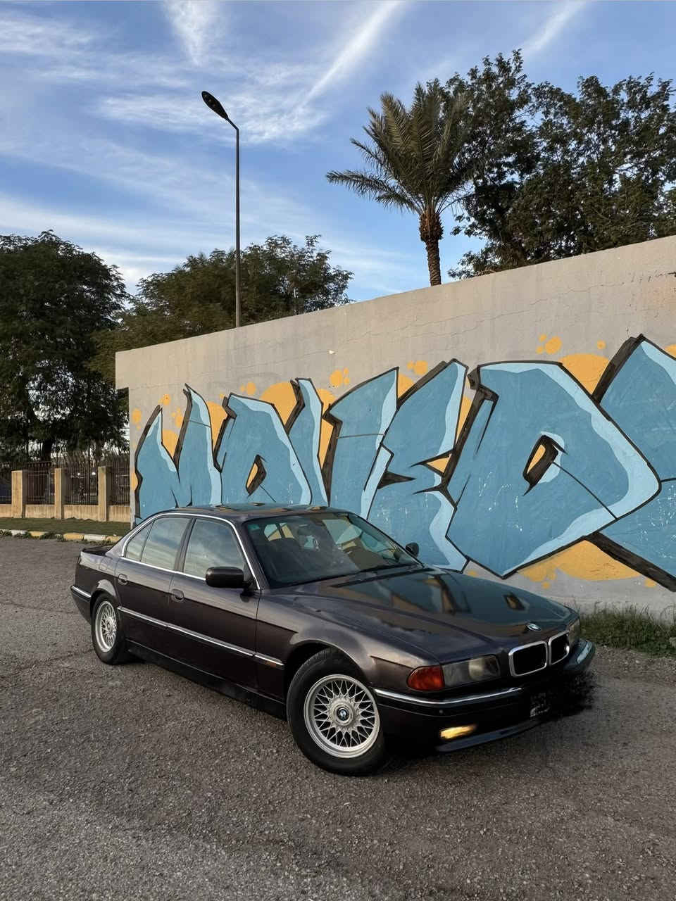 السلام عليكم للبيع
اصل E38 740 1995 رقم بغداد دولي بأسمي 

سلايد برده خلفيه 

الكهربائيات كلها بلاديه وكلشي يشتغل 

حساس امامي خلفي وشغال 

تلفون وكاسيتات 

بدون ضربه وبدون خياس بلاديه 

من ناحيه المكينه والكير والصدر 100% 

تبريد ثلج تدفئة شغاله كلها 

كشنات جلد وكهرباء الغرفه بلون السياره بلاد 

السياره خير من الله مناقصها شي جاهزه 

مكاني بغداد حي الاعلام 

*********** 

السعر 75 وبيها شي بسيط
