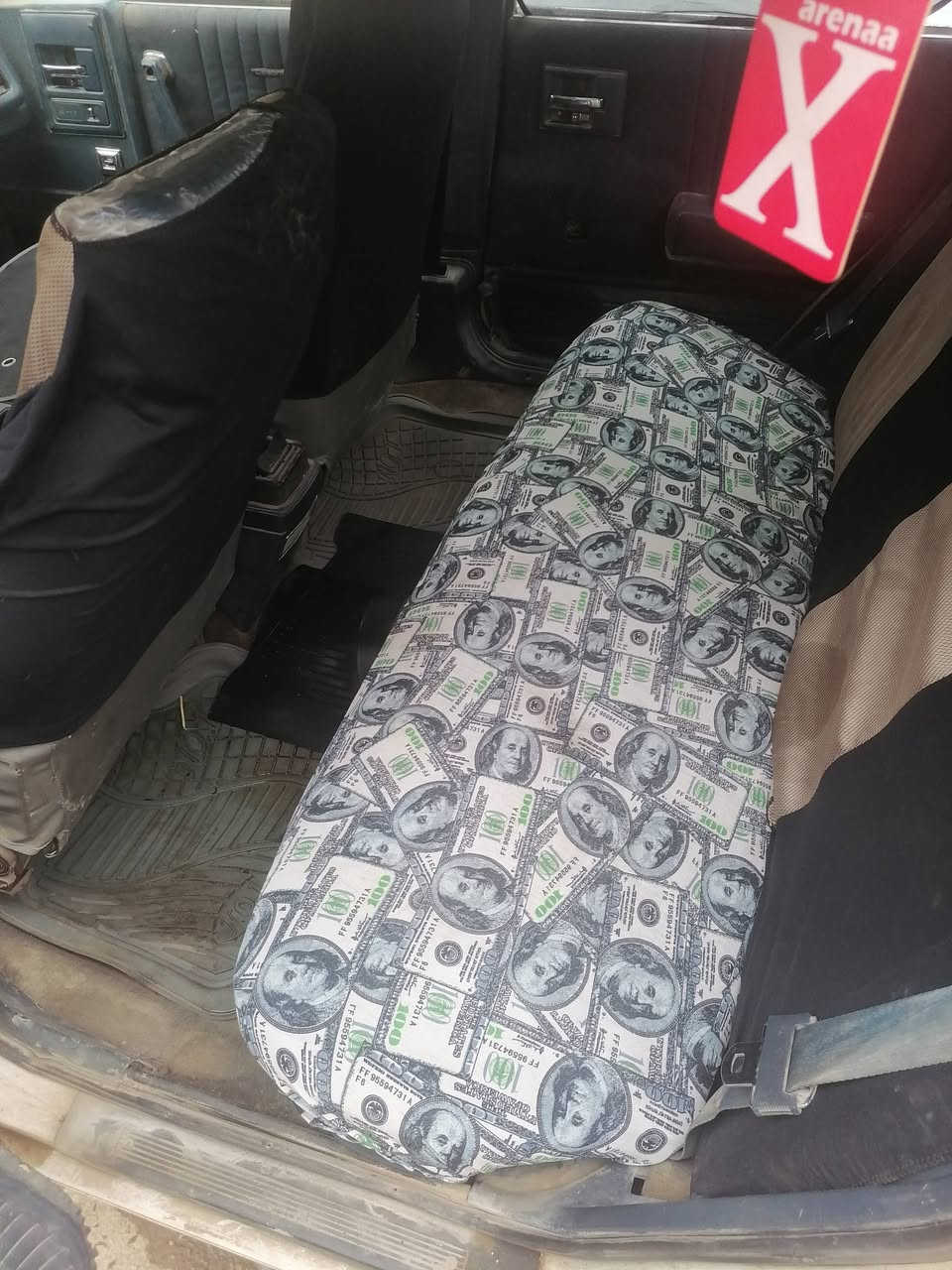 سلام وعليك سلبرتي للبيع سيارة جاهزة كير مكينة جداد تخم تاير جديد سعرهة 25 وبيهة مجال عنوان بغداد خابر وادلل***********
