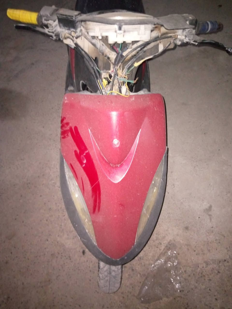 سلام عليكم ورحمة الله وبركاتة دراجه ماكس عدله نضيفه مجفته جديد مكينه خرسه صوتها ماسمعه نكره يشتغل بس ماعرف شنو القصه ما يمشي وديته لكثر من مصلح ماعرفوله البيع رايده 300 وبي مجال***********
