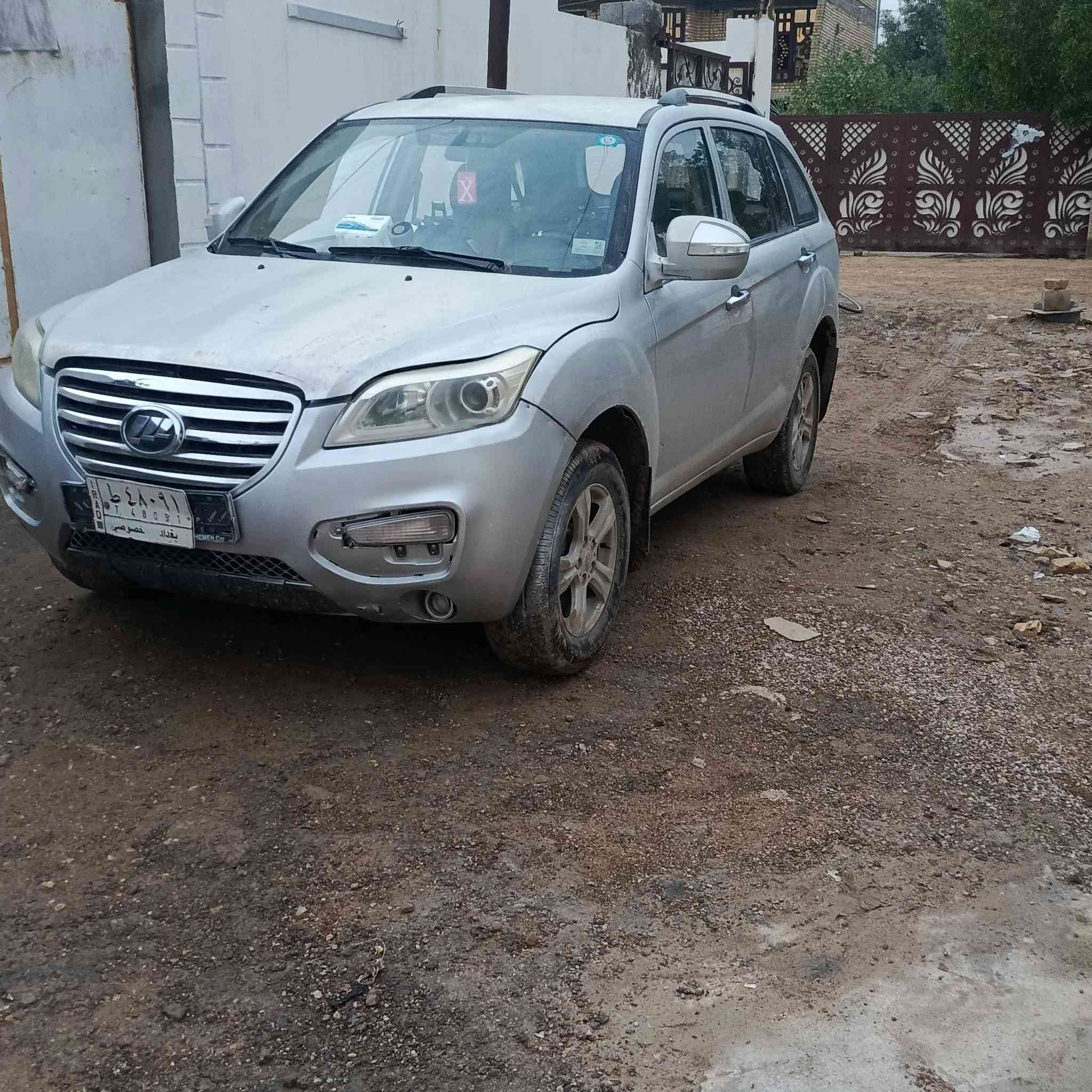 ليفان اكس 60 موديل 2016 رقم بغداد كير اوتو ومحرك مكفولات طخم تاير خياسات مابيها السعر 58$ وبيها مجال حك الجية مكانها واسط/العزيزية تلفون ***********
