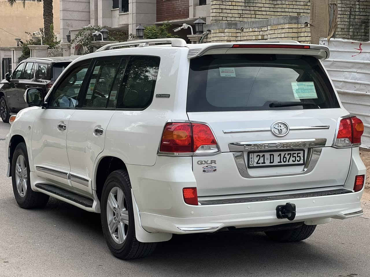 سلام عليكم
لاند كروز موديل 2008 
كفالة عامة صدر امامي خلفي 
عليها ادامة كامله 
سياره مال بيت جاهزة من كل النواحي
فقط دعامية محدثه 
بدون صبغ بدون فتح 
تراي من زاخو للفاو 
محرك كير كفالة 
عنواني بغداد اليرموك 
سعر 295 بيها مجال بسيط 
هاتف  ***********
باسمي تحويل وكالة
