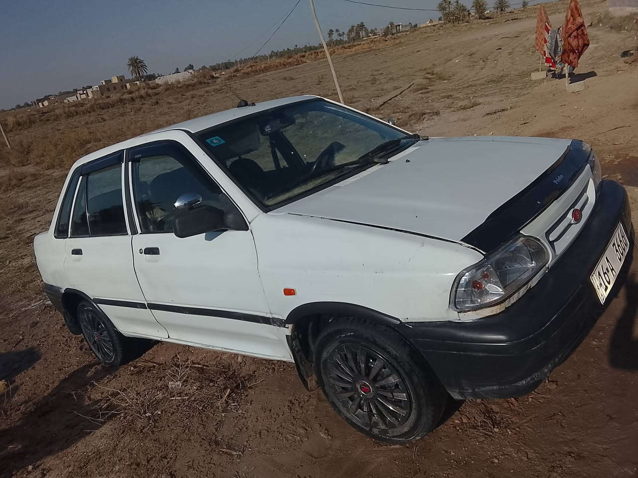 اسلام عليكم ورحمة الله وبركاته  سايبه للبيع 2011بيها صبغ جاملغ الخلفي كير ومحرك خير من الله  السعر 31وبيها مجال مكان الديوانية  قضاء عفك مالكها يمي رقم الهاتف ***********
