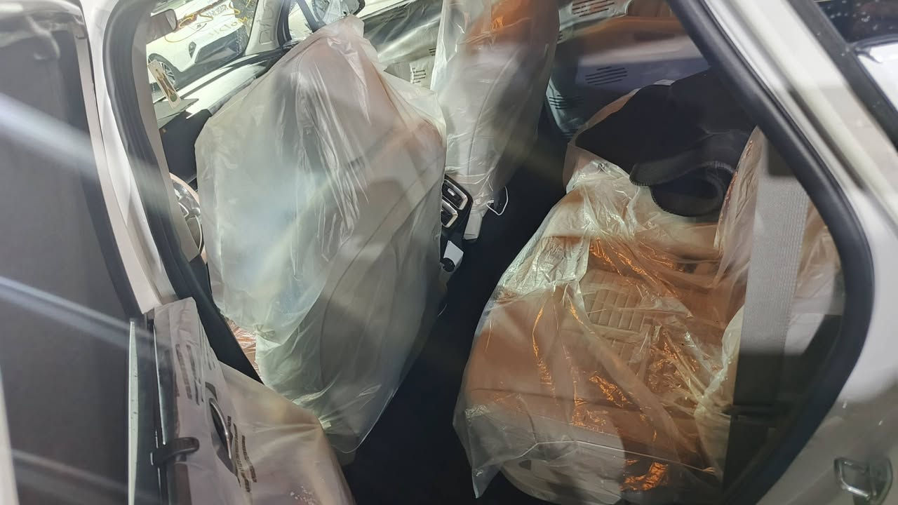 سلام عليكم سورنتو 2024 مكينه 2500 ماشيه 30 الف سياره مال بيت جديده بيه بارد بل بيبان ولقماره بيه بارد  مامكفوله من البارد بيه مكانات بارد رقم اربيل وكاله تحويل فول مواصفات كشنات كهرباء جنطه كهرباء بردات خلفيه سعر 240 بيه مجال قليل مراوس حسب القناعه الاستفسار ***********
