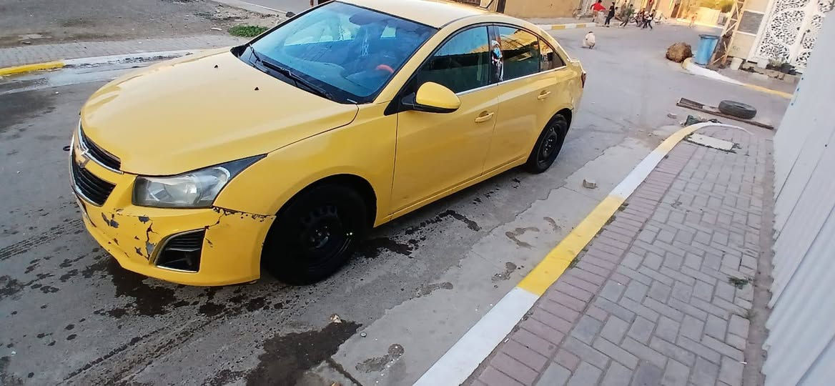 السلام وعليكم شوفر كروز 2013سياره كالمه مكينه وكير جدد تايرات تخم جديد تيربو 1400 هيئه وغرامات مصغره وارد امريكي كهربايات كله شغاله السعر 60وبيها مجال بسيط للاتصال *********** بغداد الحسينيه الراشديه
