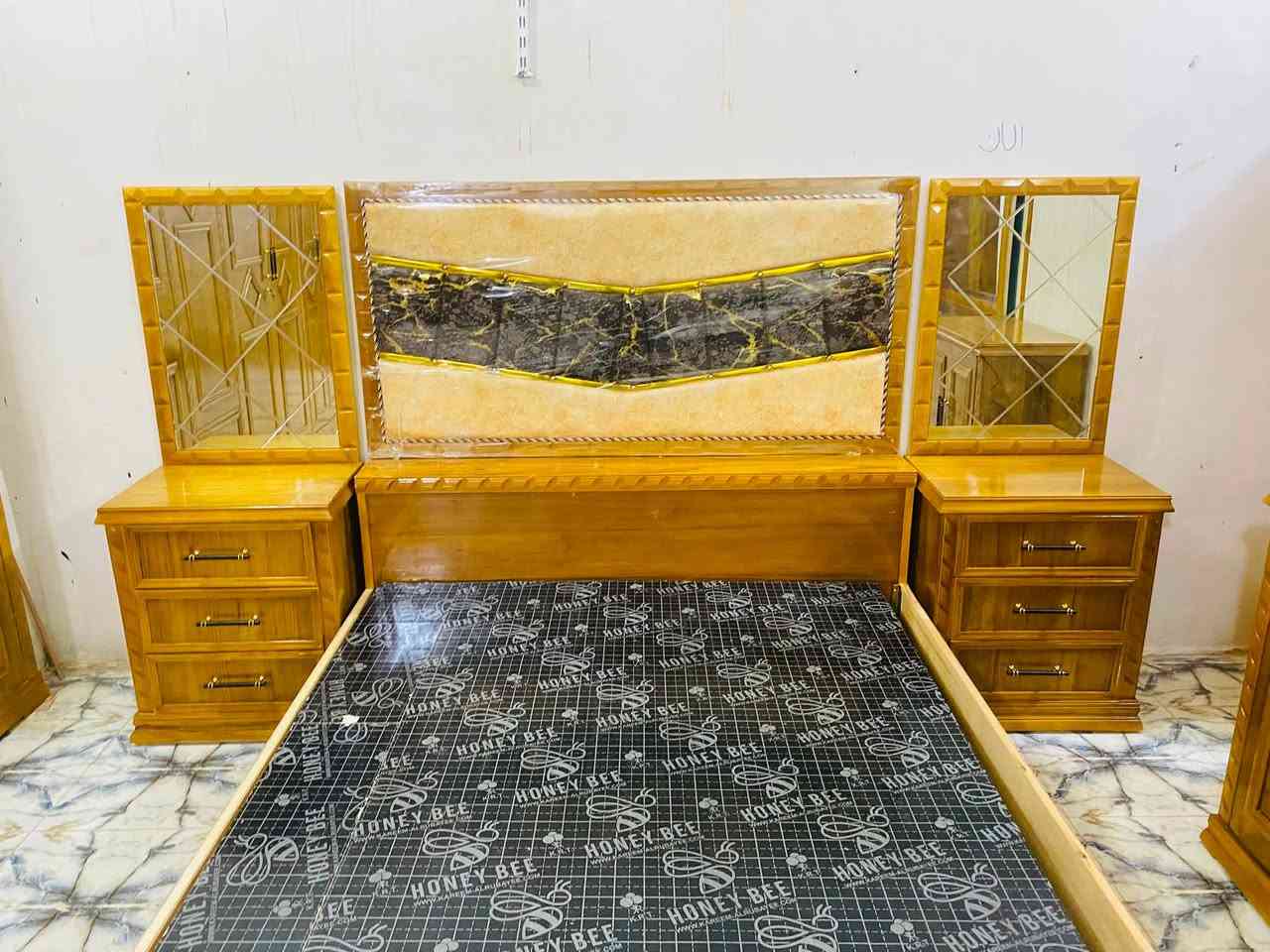 بفضل الله وصول غرفه نوم   ثقيل معرض طارق الحياوي للأثاث
خشب صاج عراقي غرفه طابقين 
5ابواب +ملحق تصميم  تركي 

يوجد غرف طابق واحد 

نوفر لكم تشكيلة مميزة من:
1-🛏️ غرف نوم راقية  
2-بوفيات جميع الفصالات والقياسات
3-قناصير  2ابواب 
4-ميز مجارت
5-جزامات
6-كرويتات 
7-ميز حدائق 
8-طبلات 
9-كراسي دوار متحر 
10-تخت ابو النفر  ألوان 
مستعدين لتجهيز كافة الفصالات حسب الطلب 

💯 جودة مضمونة  
الاستفسارات 📞📞
طارق ابو محمود 
***********📞📞
***********📞📞
احمد.  واتساب 
***********📞📞

الموقع :السايدين  الرئيسي.  مجاور المستشفى ابن سينا الأهلي.   
معرض طارق الحياوي الأثاث 
📍 زورونا وعيشوا تجربة مختلفة في اختيار أثاث منزلكم

✨ بانتظاركم... أهلاً وسهلاً بكم
