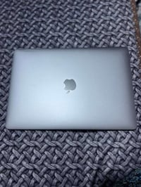 ماك بوك برو • ٢٠١٧ • i5