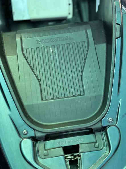 سلام عليكم بي سي اكس جيل ثالث يباني هايبرد ماشيه ٦ آلاف نضام الهايبرد تشتغل المكينه وصوت بس متصرف بانزين الحد ال٦٠ فول موصفات يعني الي يريد شي قوي ومقول هنا اي بي إس تدفءه بل بدأت حساس ازدحام وهايبرد بصمتين ومغلفه ppf حمايه كشر الدراجه اجدد من الجديد وتخليف هم جديد دراجه ميتسولف عله جداده البيه سعره ٣٣ ورقه وبيه مجال بسيط مكاني بغداد شارع فلسطين *********** إذا متعرف قيمه هاي الدراجه اعبر المنشور
