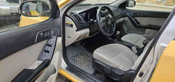 فورتي 2012 رقم ديالي انكليزي بسمي
مصفره هيه وغرامه محرك 2000 مكفول من تنقيص وتبخير كير اوتو صدر خلفي ومامي جديد تخم تاير 
تتفئه شغاله تبريد كان شغال سياره حلوه وناعمه 
كهربائيات كلهه شغاله شاشه GBS كار بلي رمونت سنتر لوك جنطه عل رمونت سياره وراد امريكي 
حادث جاملق سايق وحافه بنيد بدون داخل 
سعر 88 وبيهه مجال  عنوان بغداد وهاذه رقمي 
***********
