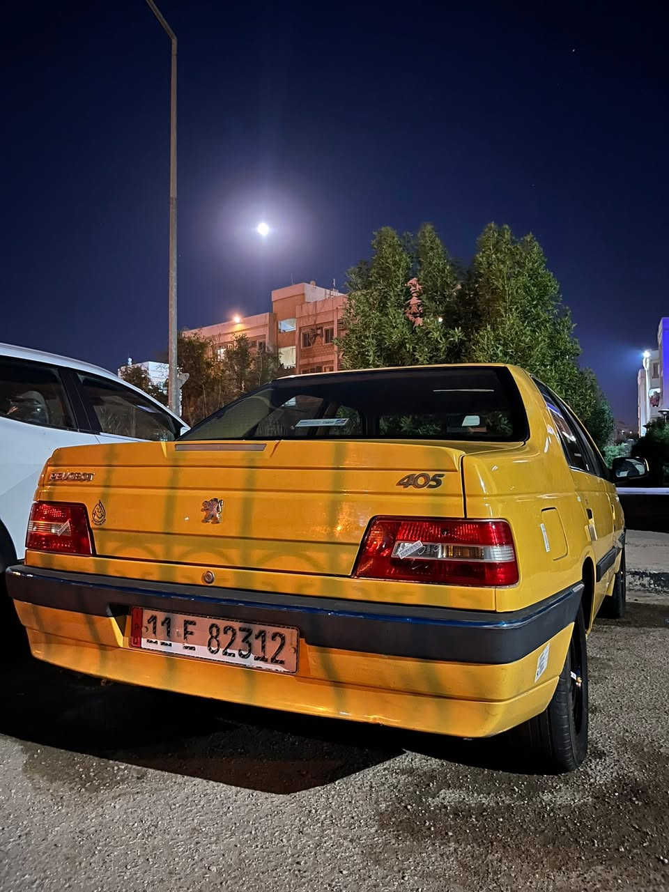 السلام عليكم
للبيع بيجو ٢٠١٦ 
كفاله عامه بدون تبديل 
مكفوله گير مكينه
تبريد قوي
وصل خط وهيئه كاملات 
رقم جديد
للاستفسار 
***********
