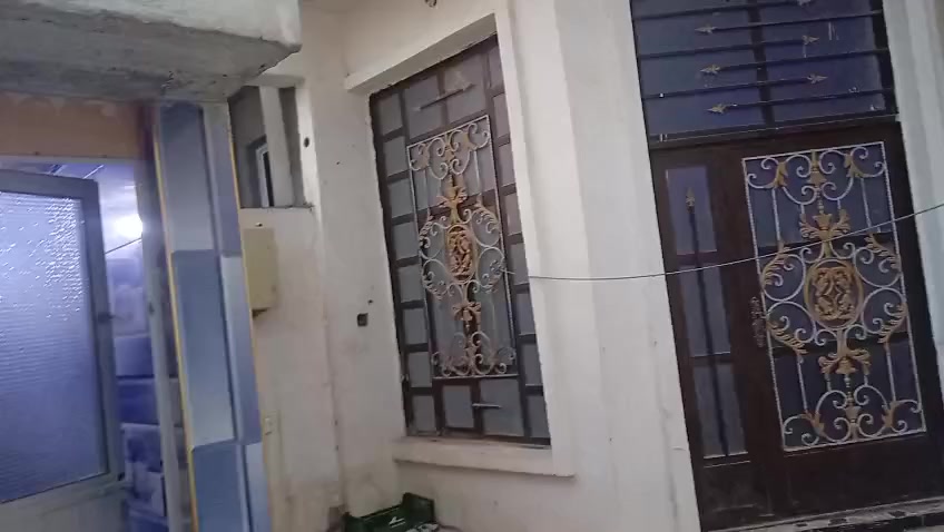 للايجار 
مشتمل للايجار الشهداء بل توزيع الجديد خلف كراج الغسل او ماركت الجوهره 
بدل الايجار ٢٥٠ الف 
*********** واتساب 
*********** واتساب 
***********
