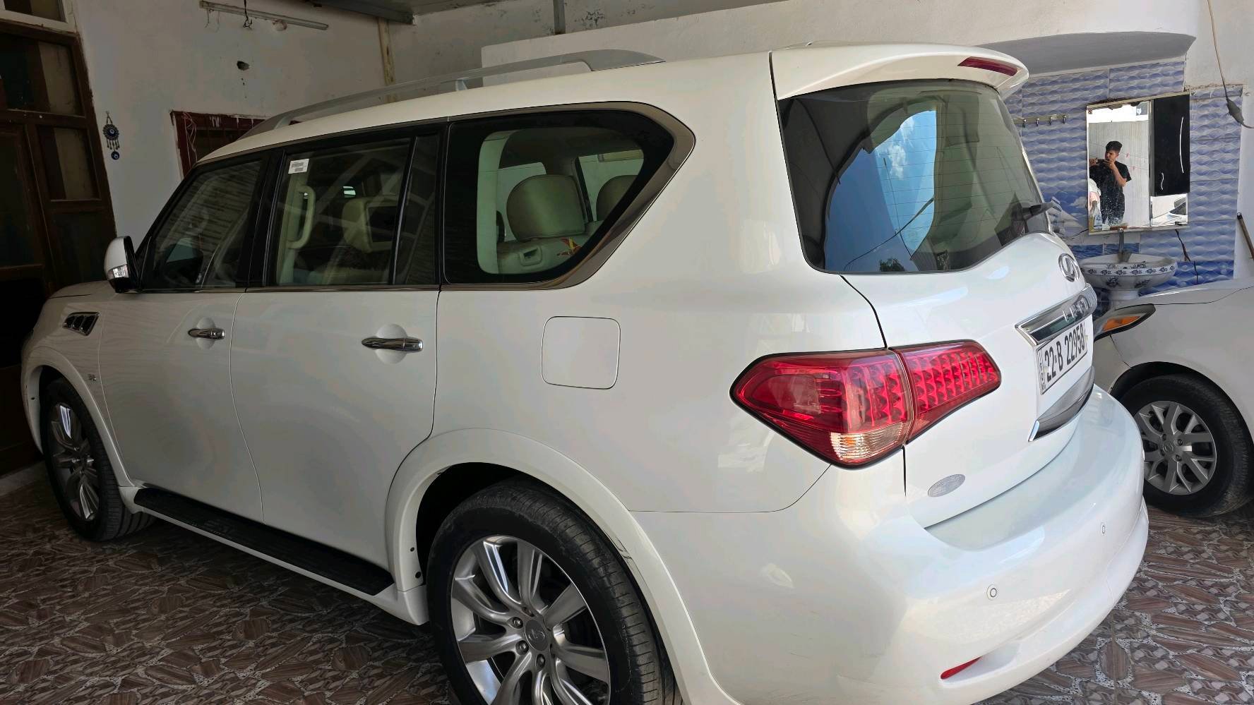 infinity QX80

مواصفات

8 سلندر 
ماشيه 159 الف كيلو 

بصمة - سلايت - داخل بيجي - فورويل - رادار امامي و خلفي - رادار جانبي - خمس كاميرا - 3 شاشة - تشغيل عن بعد - صندوق

شفت - ثلاجة - كشنات جلد - كشنات تتفيئة و تبريد - کشن و



ستيرن خزن - كشنات امامي و خلفي كهربا - تيريد مركزي - حصاص امامي و خلفي - سماعة BOSE - مراي شفت - داخل

فورميكا - فوليوم - تحديد سورعة - زينون - بعد
اربع تایر و ویل حجم 22 بيلادي جديد جديد

سيارة جديد ماشالله بدون نواقص

سيارة شرط بدون ای نواقص گیر و محرك  و حدادی و کهربائيات كامل 

 و شرط ورقة بانزين معها 
و سنوية و رقم جديد سنوي بأسمي تحويل غرامة بشرط

سعر  دفترين و 45 و بيه مجال 
24500 $
للأستفسار ***********