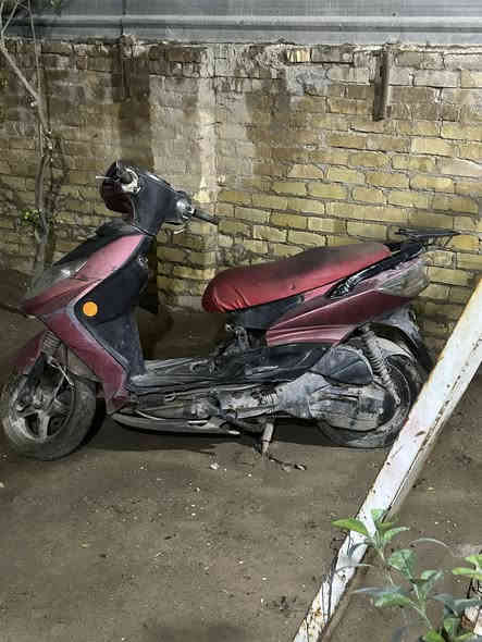 السلام عليكم دراجه  اكزز 11 ونص قفل دراجه مال رنبه عدله 800  والسكنس 550  مكاني بغداد كريعات  رقمي ***********
