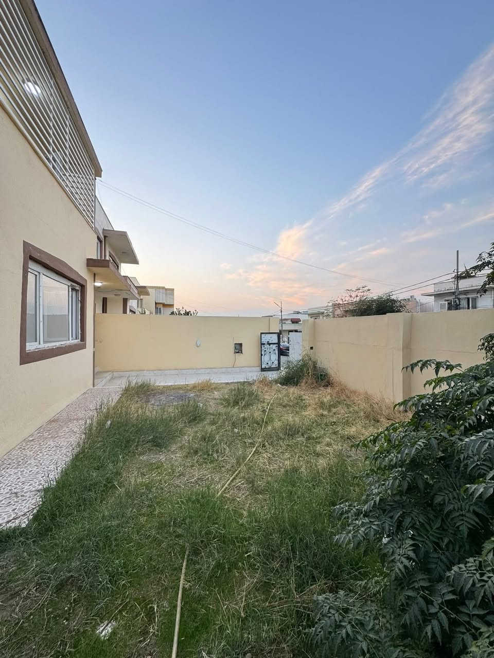 بيت للبيع في مجمع اوزال ستي Ozal City
المساحة :- 172م - طابقين 
3 غرف نوم | استقبال | مطبخ | مجموعة صحية | حديقة و كراج )
البيت نقدي بدون اقساط 
*********************************************
خانوو بۆ فرۆشتن لە ئۆزال ستی
ڕووبەر :- 172م - دوو نهۆم
3 ژووری نوستن | دیوەخان | مەتبەخ | گەرماو | باخچە و گەراج )
*******************
 ￼⁨
***********📞
***********📞
***********📞
عقارات باغى لاوان
