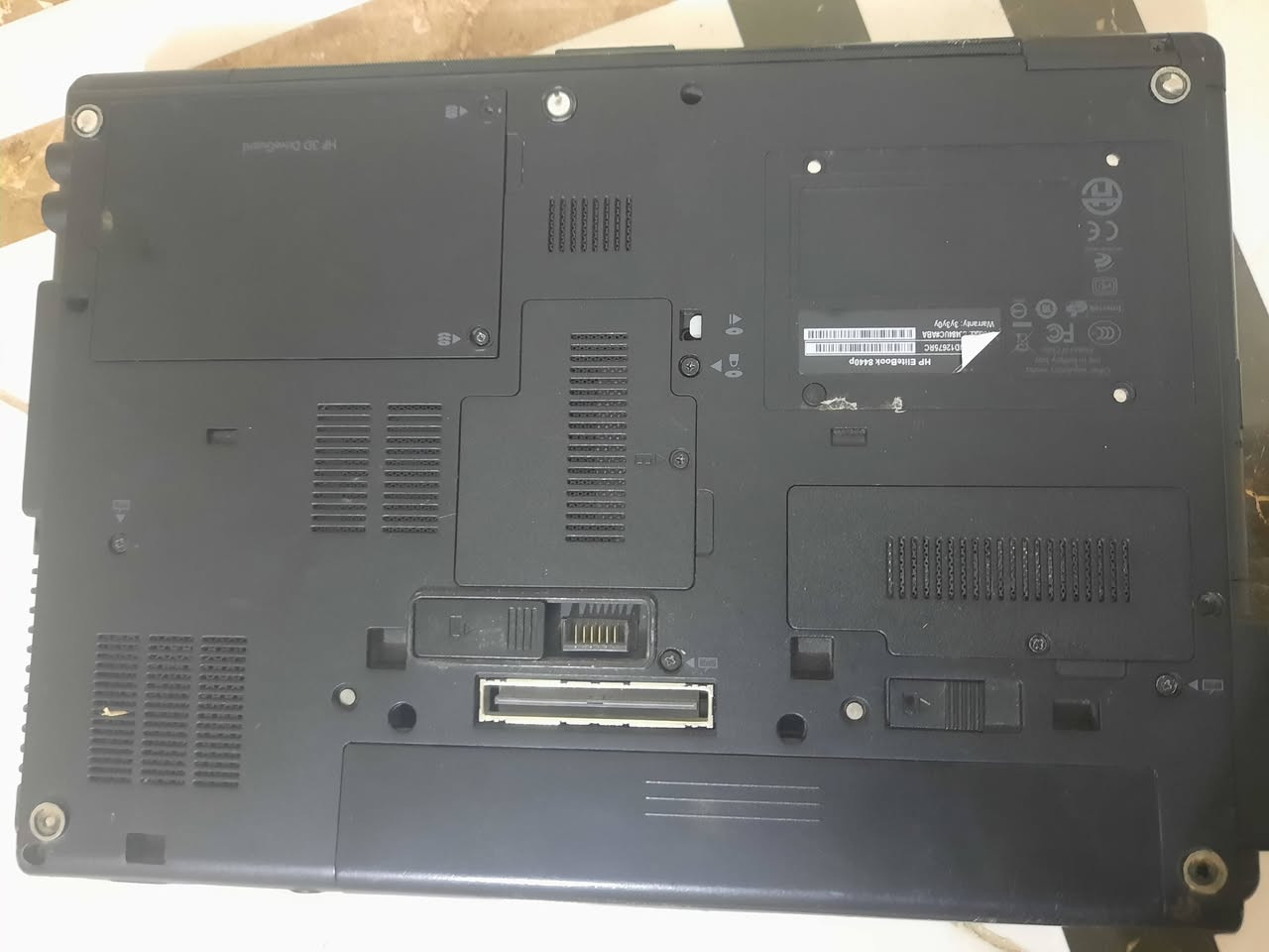 حاسبة نوع  HP EliteBook 8440p.للبيع كقطع غيار شاشة سليمة شاحن نظيف ما مستعمل وكيبورد نظيف 
لا يوجد هارد ....


**إذا كنت صاحب هذا الإعلان وتريد حذفه لأي سبب، رجاءا أرسل رسالة إلى الدعم الفني**