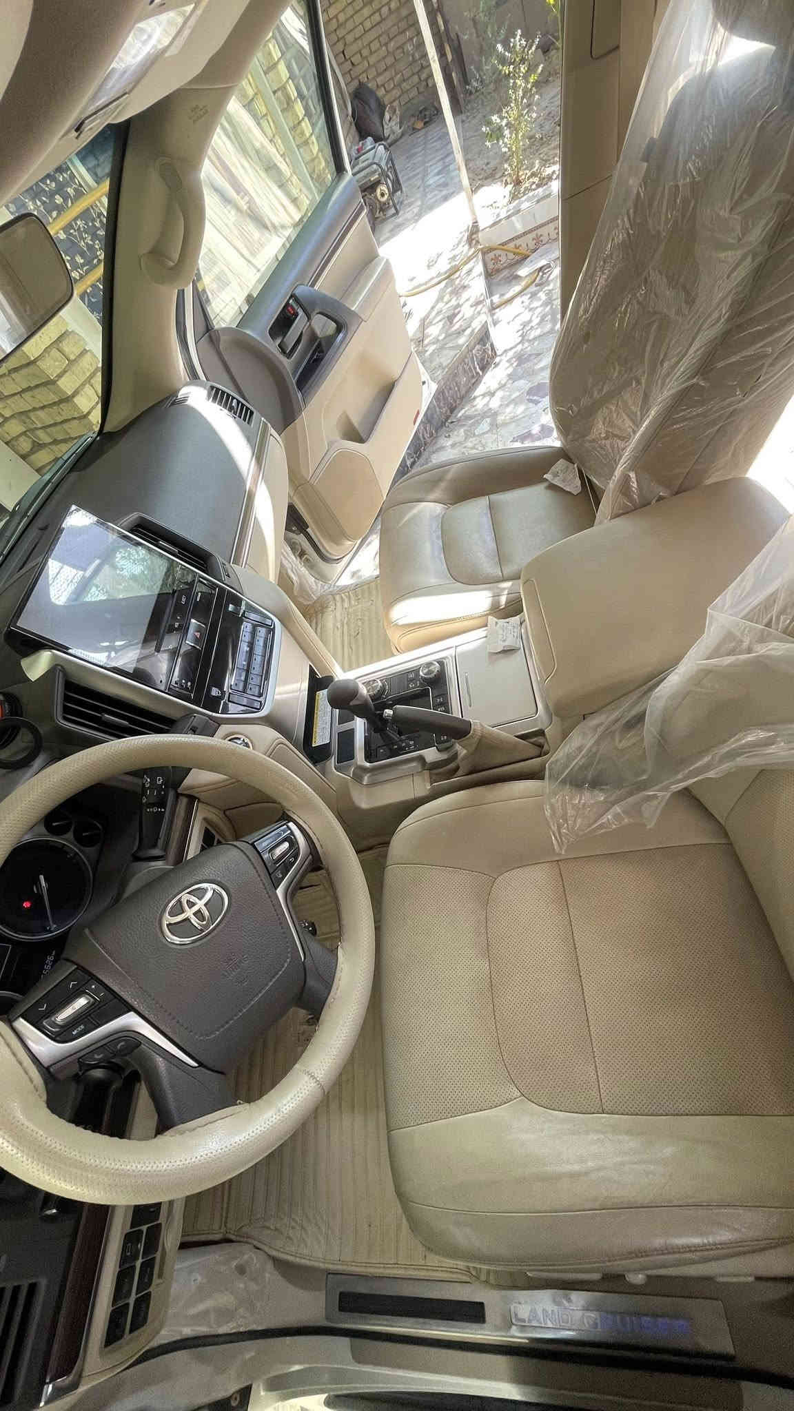 لاندكروزر GX.R ٢٠١٩
٦ سلندر
عداد المسافة ٦٦ الف km بدون تنزيل وهاي الشغلات    
وكالة ساز اصل 
صندوق كهرباء 
كشنات كهرباء ٣ دگم
حساسات أمامي خلفي
شاشات خلفية 
وباقي المواصفات المعروفه
رقم بغداد بإسمي 
السيارة جديدة بكل معنى الكلمة وكفالة عامه من كلشي 
كل شي بيها ع وضع الشركة 
السعر ٥٨٠
مكاني محافظة ميسان 
***********
