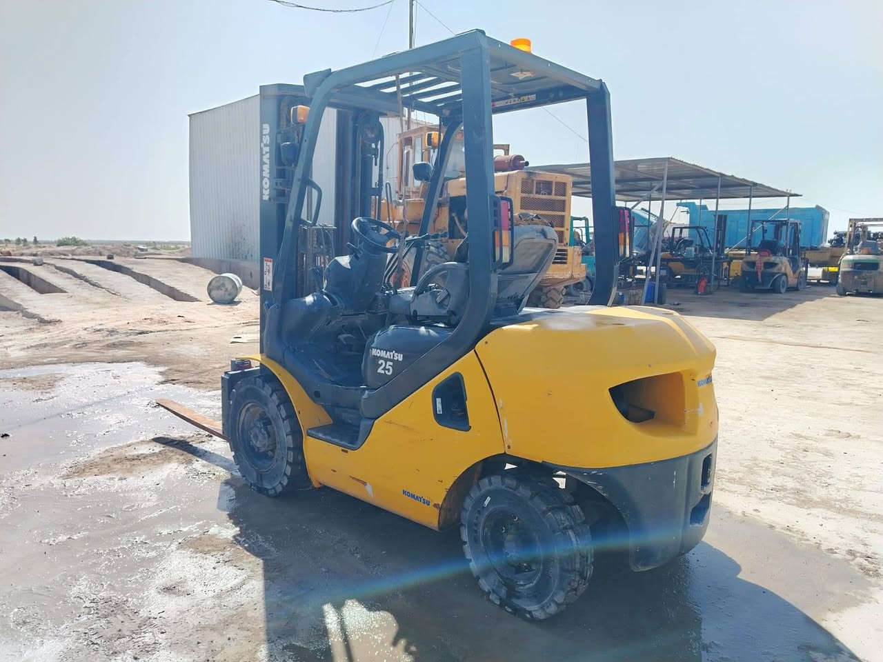 🇮🇶🇮🇶🇮🇶 رافعة Komatsu بحالة ممتازة وعملية للمخازن والأحمال الثقيلة، أداء قوي واعتمادية عالية.
✅ حمولة 2.5 طن
✅ جب ناصي 3 سلايد
✅ نظام 3 حركات
✅ سرعتين للعمل
✅ تعمل على الكاز
✅ جاهزة للعمل مباشرة
رافعة قوية، عملية، ومناسبة للشغل اليومي الثقيل.
السعر 175 $
📞 للاستفسار  التواصل على ***********
🇮🇶🇮🇶🇮🇶 رافعة Komatsu بحالة ممتازة وعملية للمخازن والأحمال الثقيلة، أداء قوي واعتمادية عالية.

