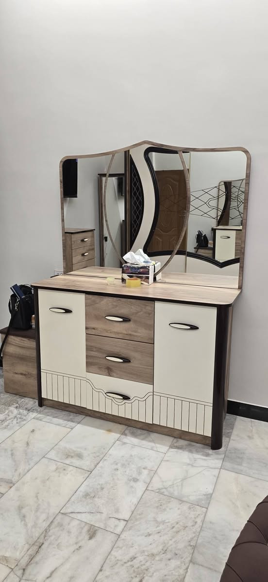 غرفه تركيه جديده للبيع
٩ قطع المكان بغداد


**إذا كنت صاحب هذا الإعلان وتريد حذفه لأي سبب، رجاءا أرسل رسالة إلى الدعم الفني**