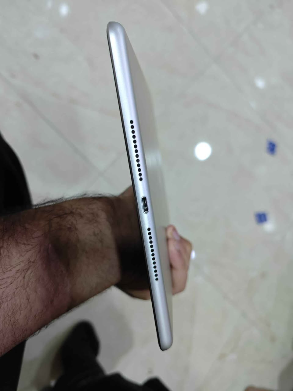 ايباد ٩ ذاكرة ٦٤ نظيف مابي شي والشاصي مالته نظيف ملحقاته كاملة الكارتونه والشاحنة الاصلية الي اجت وياه بالكارتون سعره ٢٣٥ وبي مجال مكاني ناصرية مركز حي الفداء ناصرية, ذي قار


**إذا كنت صاحب هذا الإعلان وتريد حذفه لأي سبب، رجاءا أرسل رسالة إلى الدعم الفني**