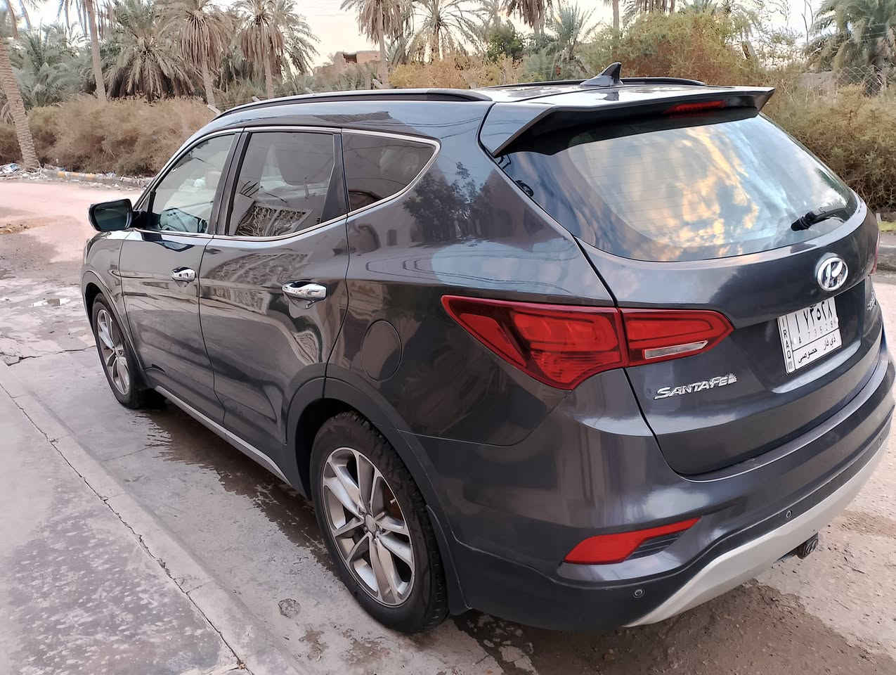 سلام عليكم 
سنتافيا ٢٠١٧ وارد 
فول مواصفات vip
حساسات خلفيه اماميه
رادار
تحكمات بلاستيرن 
كاميرات ٣٦٠
فتحه بالقماره 
إشارات بالمرايه 
٤ سلندر تيربو 
تدفئه بريد بالكشنات 
ثلاث انظمه قياده 
السياره جاهزه من كلشي 
حادثها تصليح الجنطه الخلفيه فقط 
مكان السياره الناصريه ***********
بأسمي السيارة
