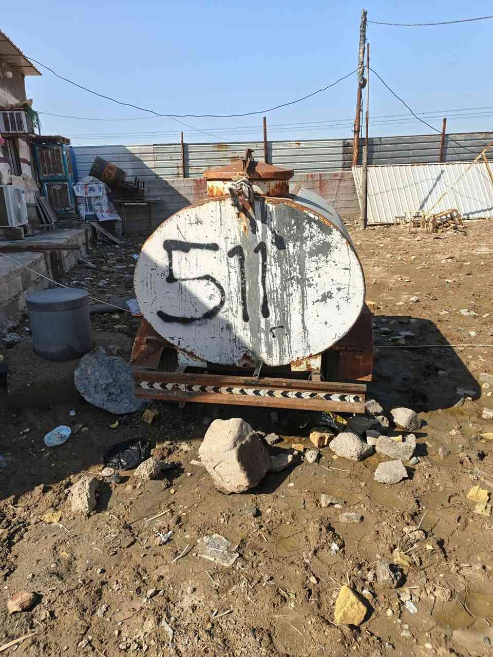 سلام عليكم مقطورة ماء  حديد مقلون الاستفسار التصال على الرقم تالي***********
