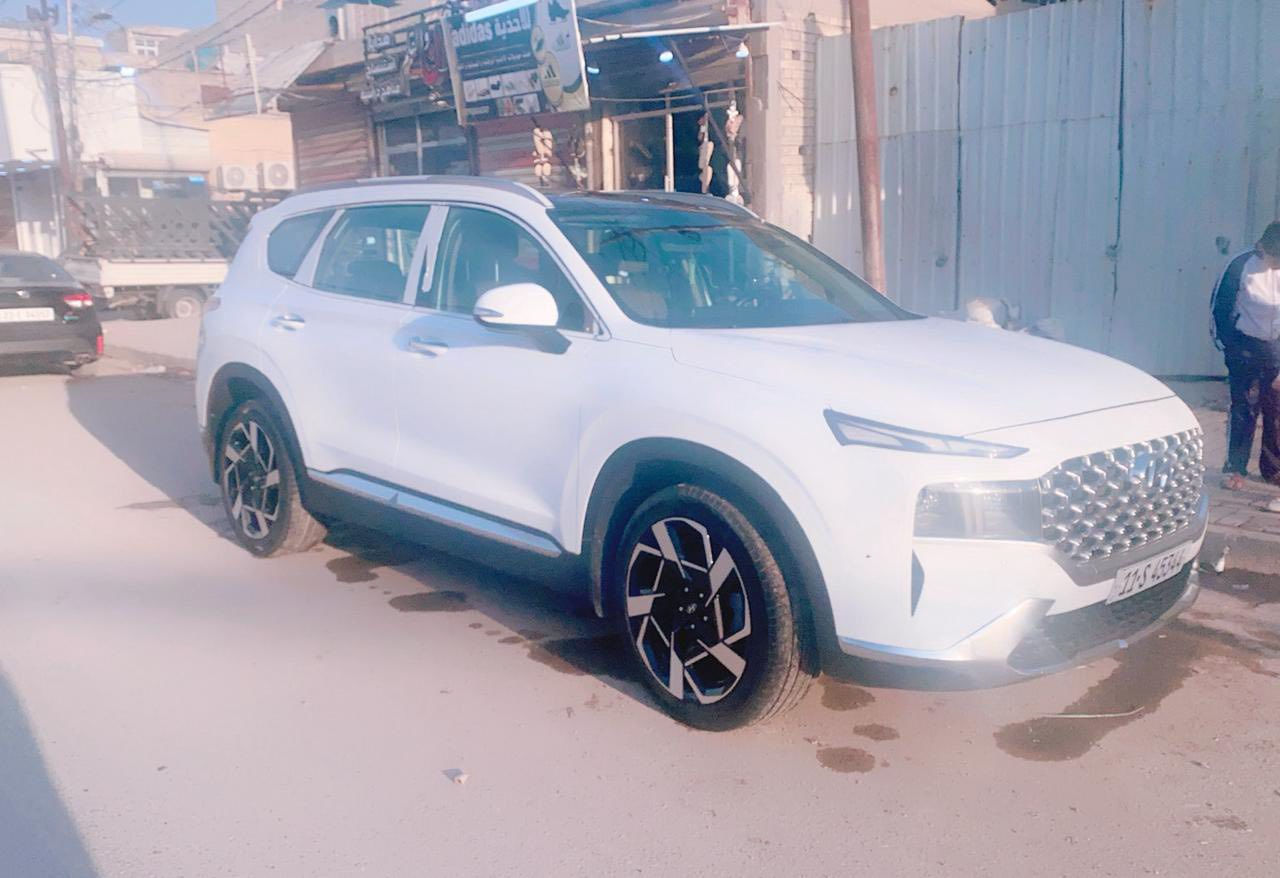 السلام عليكم 
هيونداي سنتافي2023  خليجي 
ماشية50 الف مكفولة من الصبغ بيهه بارد بالبنيد
مواصفات فل 1/1 
مواصفات السيارة :
بصمة ابواب 
‏‎فتحة سقف بنوراما
صندوك كهرباء 
يدات نيكل 
حساس مطر 
‏‎تشغيل عن بعد 
‏‎كراسي كهرباء
‏‎هاند بريك بصمة 
‏‎شاشة ابل كار بلي 
اريل نفكيشن 
شاشة جبيرة 
رادارات جانبية 
‏‎كامرة دوارة 
‏‎حساس خلفي
حساس امامي 
‏‎لايت زنون
بك لايت ليد 
تبريد شاشة 
مناخ منفصل 
اشاير بل مري 
كشنات الخلفية كهرباء 
بردات ابواب خلفية 
‏‎تحكم مقود جهتين
‏‎ ويل كب كروم حجم 20 
تايرات الشركة كونتينكتال 
‏‎نظام اوتو هولد 
‏‎درايف مود 
‏‎مانع انزلاق
‏‎داخل كاربون فايبر 
‏‎تبريد 3 قطع
‏‎السيارة 7 راكب 
‏‎شفتات ستيرا ‏
مري شفط 
مكان السيارة بغداد الشعب
وسعرها :280 وبيها مجال بسيط للاستفسار***********
