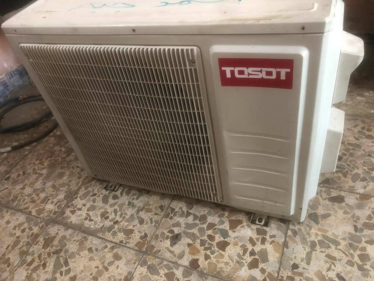 خارجية توسوت 3طن عاطل  سعر 200

خارجية توسوت 2طن موديل 24 عاطل  سعر 150 

خارجية توسوت طن ونص سعر 200

خارجية هايسنز 2طن سعر  200

خارجية كري انفيرتر موديل 22 سعر 200

سبلت اوكيا 2طن انفيرتر شغال شرط بي ليك بلعاكس دورة فقط  سعر 250 

داخلية 2طن ميديا موديل 24 سعر  100

داخلية tcl طن ونص انفيرتر  سعر 100

داخليات ميديا 3طن عدد 2 سعرهم  250

الاسعار قفل 
العنوان /بغداد /حي اور 
***********
