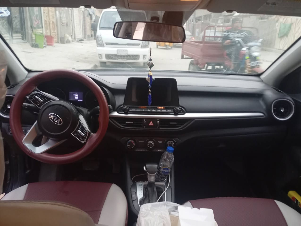 السلام عليكم ورحمه الله وبركاته اخواني سياره فورتي 2020 وارد امريكي حادثه جاملغ وبنيد بل عراق مكفوله (رقم اربيل شمالي )(كير ومكينه مكفولات )(تخم تايرات)(صدر امامي خلفي جديد)(دوشمه جديده )(منظومه غاز بيه بس ما كامله )(صور حادثه موجوده )(مكاني بغداد )(السعر 128وبيه مجال )(رقم الهاتف ***********)(ملاحضه السياره ما ناقصه اي شي برغي مناقصه )
