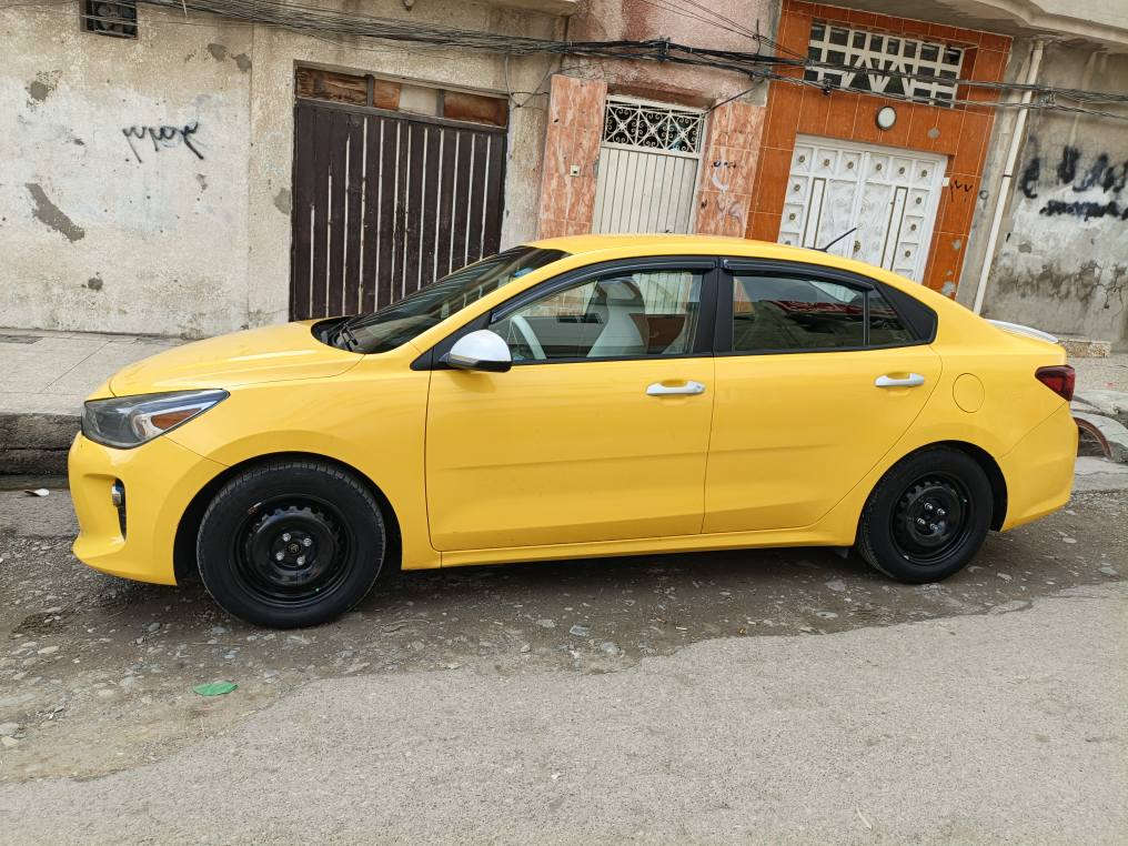 سلام عليكم ريو 2020 كير T/A بدون دواخل سياره جاهزه خير من الله طخم تايه جديد بدون دواخل امدل قبق صندوك وبوند لايت زينون سياره حلوه كابون بيها توحويل من شرعي وكاله من عندي السعر 127بيها مجال شي قليل رقم ***********
