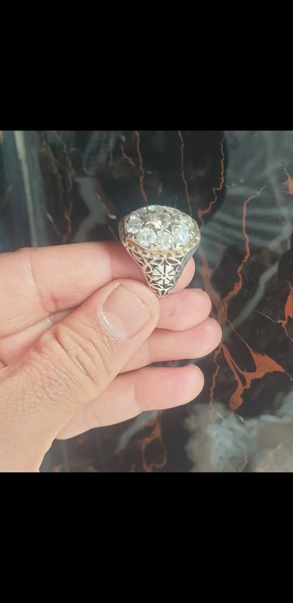 السلام عليكم سبحة كهرب روسي احد الشروط أصلية ورزن ٧٦ غرام مع خواتم عدد ٣ موزنايت وزاركون وعقيق يماني السعر خاص


**إذا كنت صاحب هذا الإعلان وتريد حذفه لأي سبب، رجاءا أرسل رسالة إلى الدعم الفني**