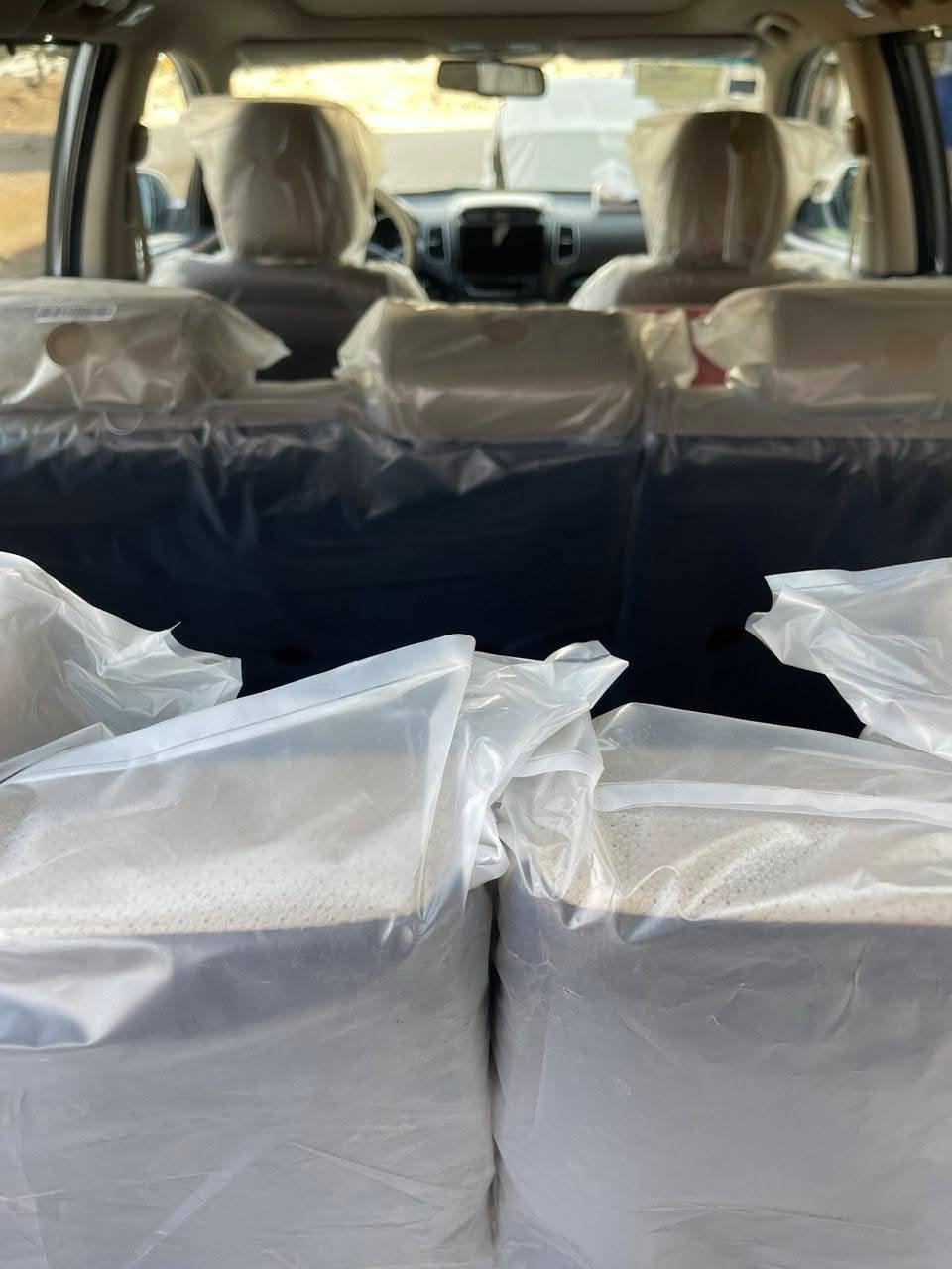 الهم صلى على محمد وال محمد
السلام عليكم 
كيا سورنتو للبيع او مراوس 
خليجي ٧ راكب فول مواصفات واحد على واحد ع الاخير رقم بغداد دولي بأسمي تحويل ثاني يوم ماشيه 144 حقيقي ادك جرس ب ١٢٠ فول نضافه ع شركه  فول مواصفات 
بانوراما بصمه تشغيل و ابواب 
لدات واشاير ترحيب تبريد ٣ قطع حساسات خلفي امامي شاشه تاب كامره دواره غرفه جلد جديده كشن كهرباء مري شفط دبل بصمه. 
محرك 2400 دوش 
المكان ناصريه مركز
السعر 188وبيها مجال 
الرقم ***********
