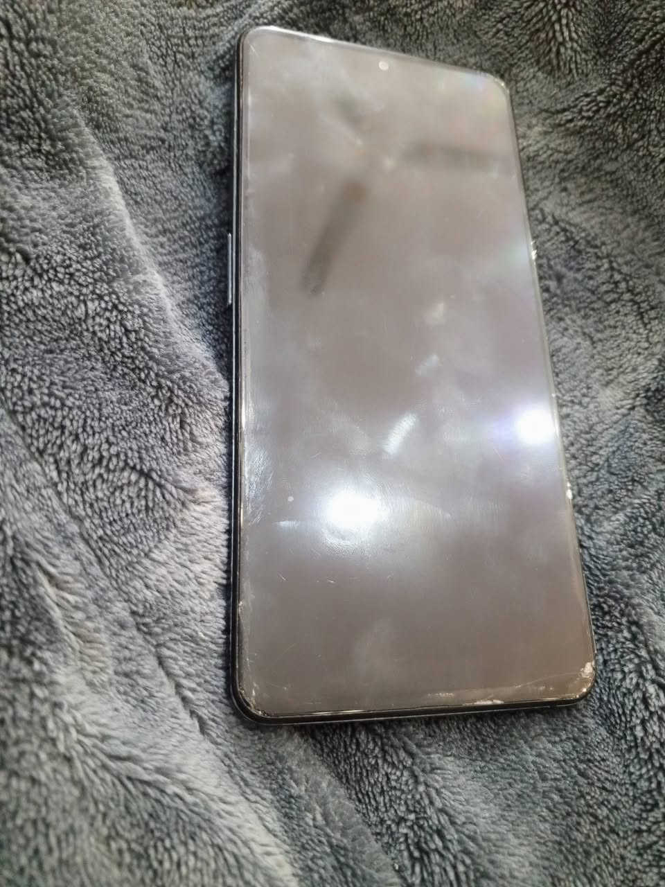 سلام عليكم بلاك شارك 4 ذاكره 256 جان شغال كلشي مبي بس حاليا شاشه طفت كارتون موجود ممفتوح قبل ابد بطاريته زينه مكاني بغداد بلديات توصيل ماكو تأخذه من البيت سعر 150 /***********
