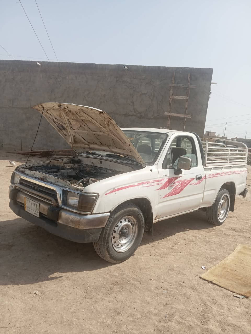 سلام عليكم
بيكم موديل 2000 سياره نضيفه من محرك وكير واكسن  سياره بأسمي

 رقم السيارة واسط . مكانه الناصريه مركز 

مكلف بالنشر رقم صاحب السياره 

‏‪0786 496 0313‬‏
