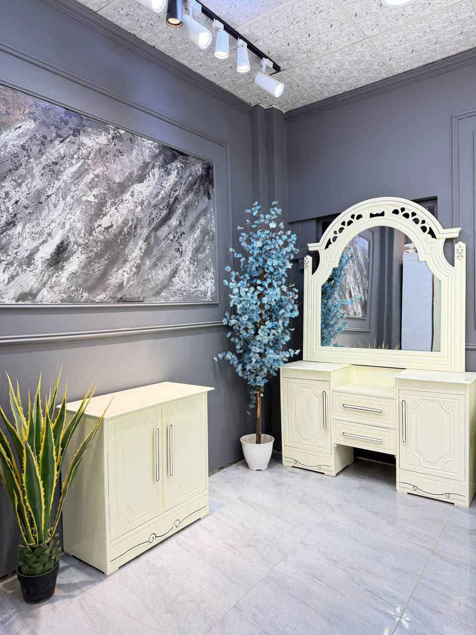 غرفة نوم🩷
بتصميم كلاسيكي فاخر،🩷
السعر ٩٥٠,٠٠٠ ألف، 
يتوفر توصيل بغداد والمحافظات 🚛


**إذا كنت صاحب هذا الإعلان وتريد حذفه لأي سبب، رجاءا أرسل رسالة إلى الدعم الفني**