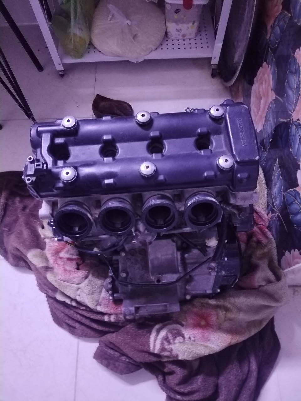 السلام عليكم
مكينه هايبوزا 1300 فول الفول حاويه لللبيع

حط سعر وبالعافيه ع الي ياخذه

***********
