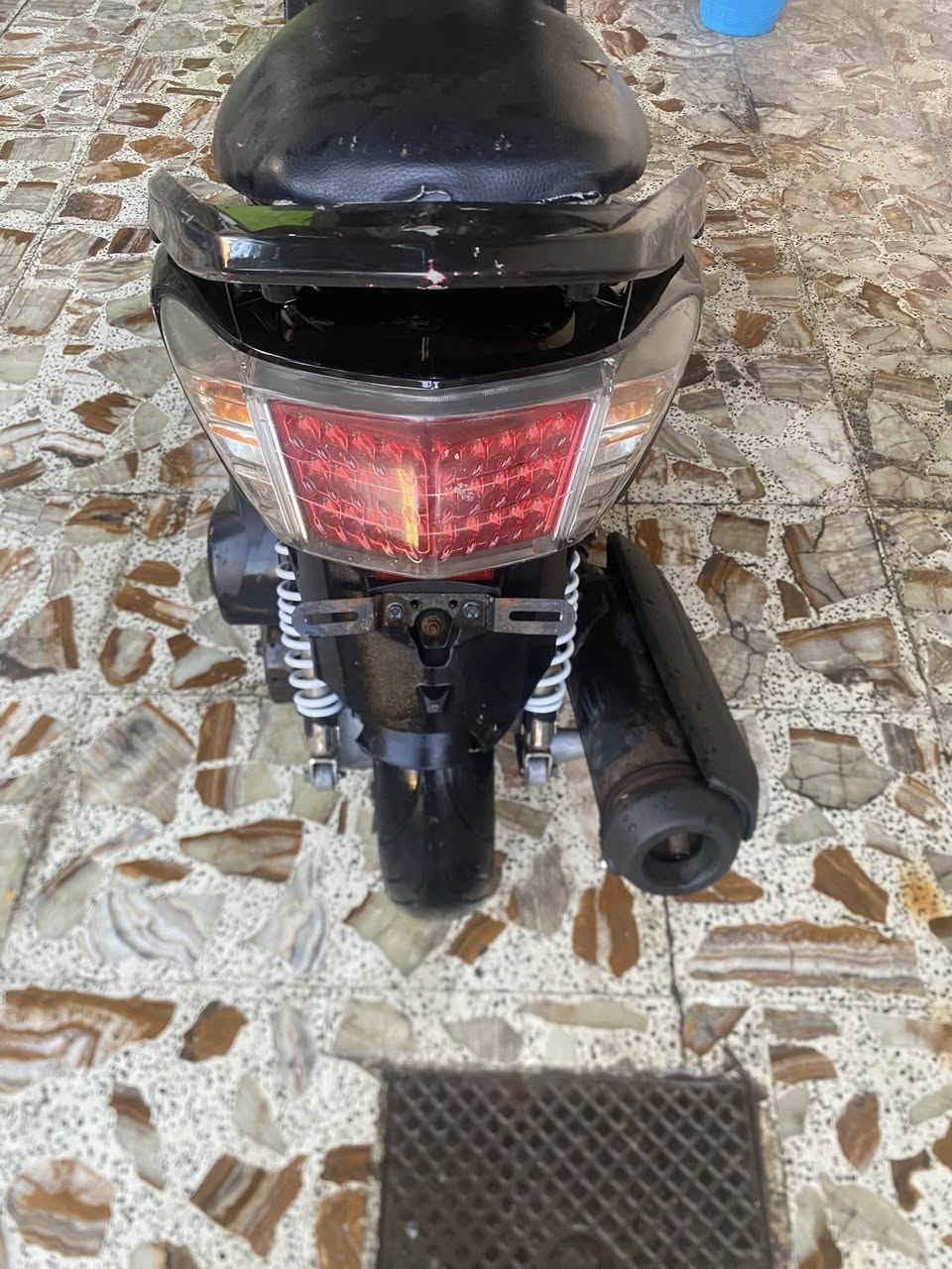 السلام عليكم سكنس فحل نوزل حديث طلاعات مكينه بلاديه ممفتوحه دراجه خير من الله نكره بكل وقت كهربائيات كله شغاله  750$
رقمي ***********
