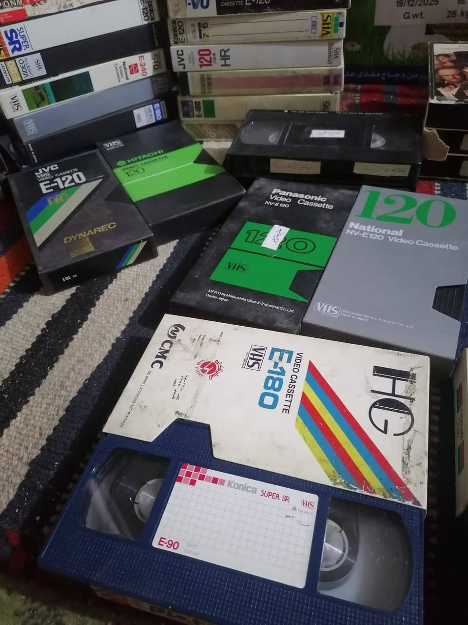 ١٠٢ كاسيت فيديو vhs
مشكل هندي عربي تركي اجنبي كما في الصور ..
١٥٠ مع التوصيل 
للحجز والاستفسار مراسلة الصفحه


**إذا كنت صاحب هذا الإعلان وتريد حذفه لأي سبب، رجاءا أرسل رسالة إلى الدعم الفني**