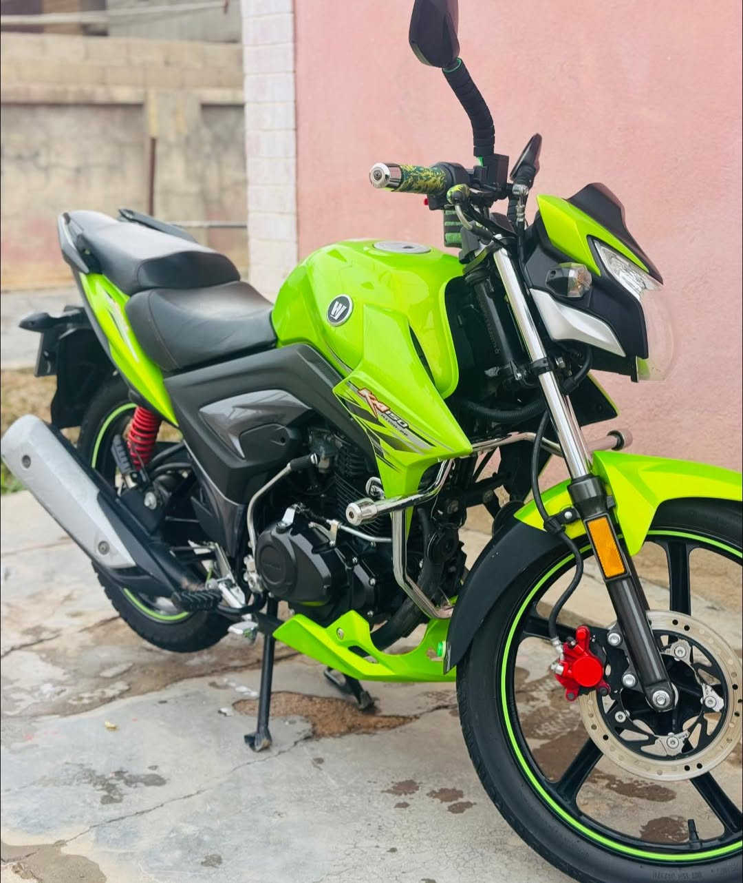 سلام عليكم
دراجة هوجي للبيع موديل 2022 ماشي 20.000
دراجه نضيفة حيل ومكفولة من الضربه والكلبه وفتح المحرك
مسجل تحويل مباشر 
السعر / 17 ورقة وبي مجال بسيط
 للاستفسار/ ***********
