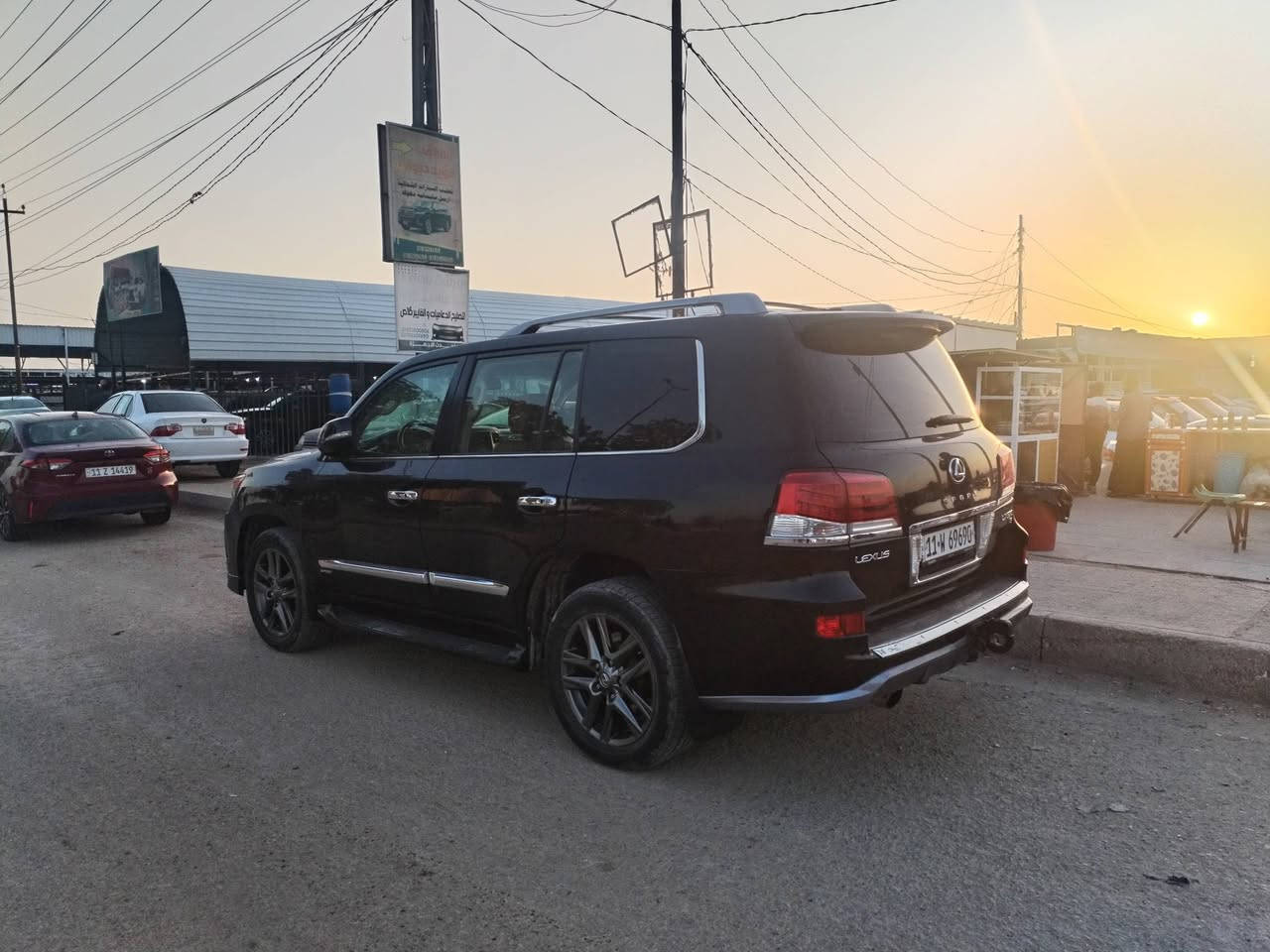 سلام عليكم
لكزز 2015 بريم فول واحد ع واحد 

مكينه كير حداديه تبريد جاهزه ع آخر حبايه 

كفاله من الفتح والتبديل والصبغ 

رقم بغداد مميز 

السعر 380
للأستفسار ***********
