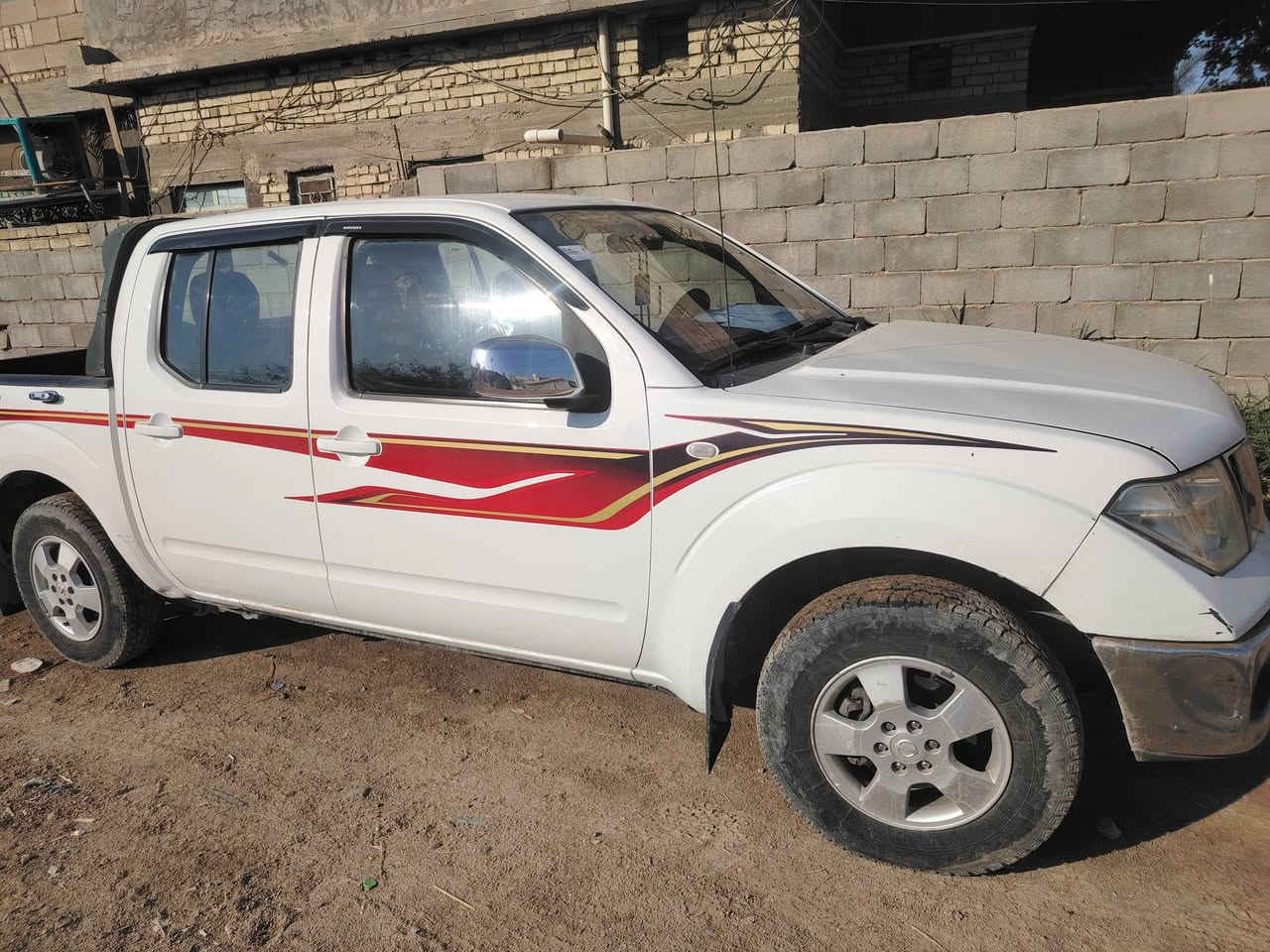 سياره نوع نيفاره  موديل 2010 رقمها أربيل  انكليزي الجديد شرط التحويل السياره حلوه محرك لا تنقيص ولا تبخير  كير اوتوماتيك  كهربائيات كلها شغاله  دواخل أيضا حلوه ومرتبه سياره  شوف العين والسياره باسمي مكان السياره الحالي بابل المسيب  سعرها 115 وبيها مجال
تفاصيل اكثر الاتصال على ***********
