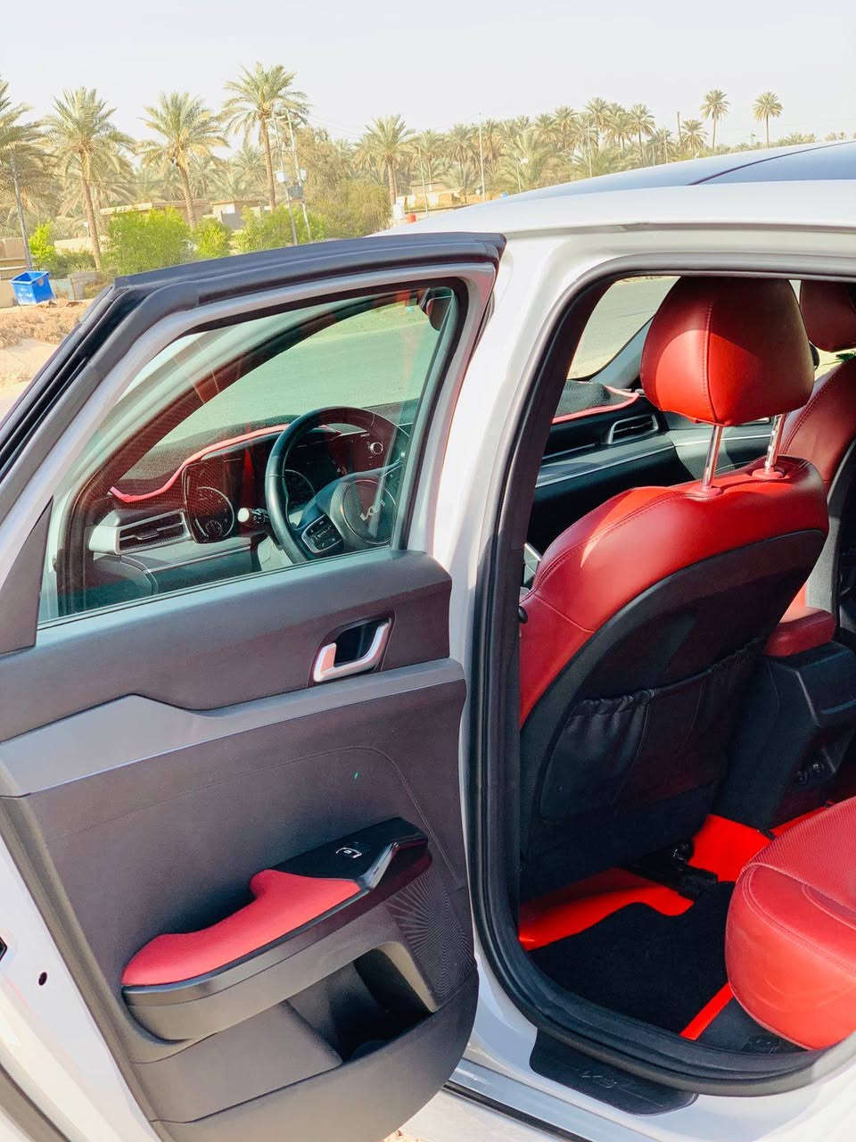 كي فايف امريكي 23 جيتي لاين فول للاخير جديده وبالعافيه عالياخذه ماشيه 24 ميل 
حادثه جاملغ مصبوغ نفس اللون والبنيد مبدل 
للاستفسار ***********
