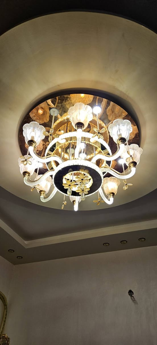 ثريات للبيع عدد ثنين مع براكيتات 4


**إذا كنت صاحب هذا الإعلان وتريد حذفه لأي سبب، رجاءا أرسل رسالة إلى الدعم الفني**