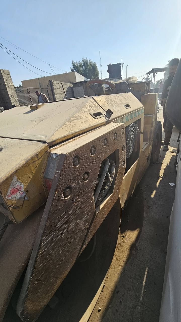 سلام عليكم ورحمة الله وبركاته حادلات 5طن عدد 3 للبيع وللستفسار رقم و واتساب ***********
